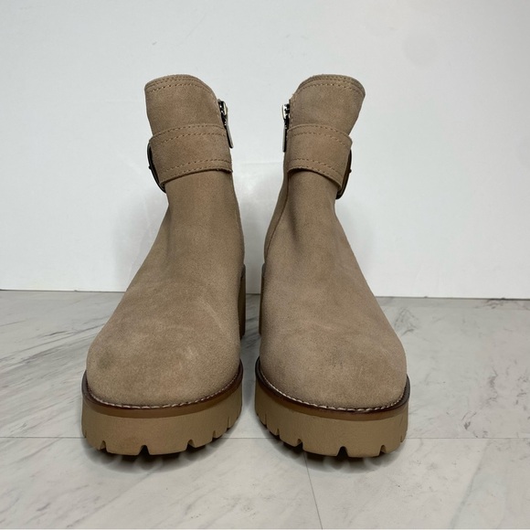 Blondo Dagger Tan Suede Bootie 10M - Picture 2 of 15